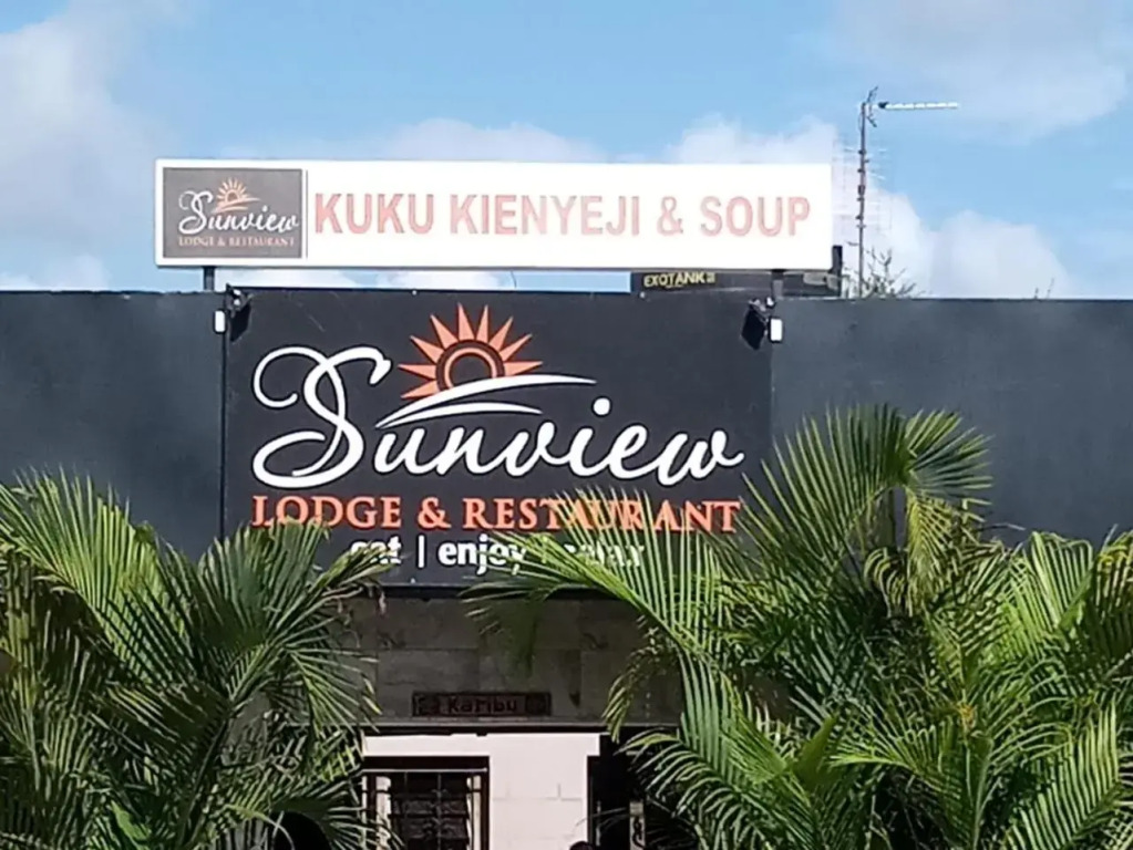 Hunters Lodge Hotel