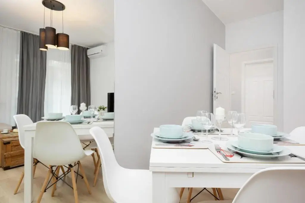 Apartment Warsaw Żoliborz by Renters