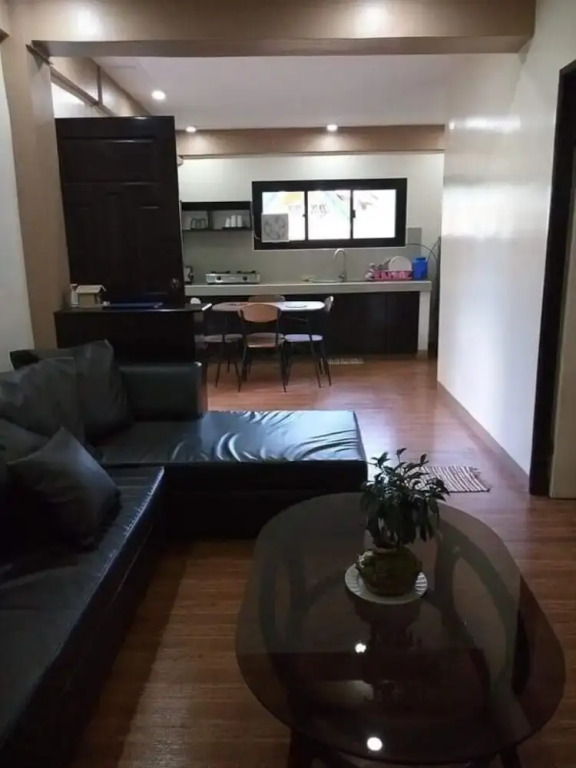 Nanay Marina's Transient House