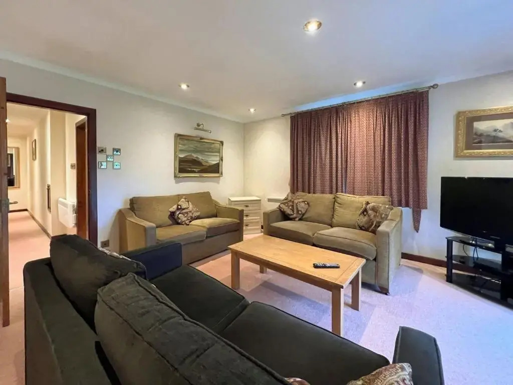 Glen View - Uk37557