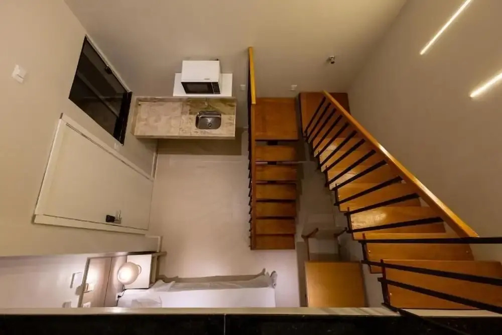 Aira Hotel