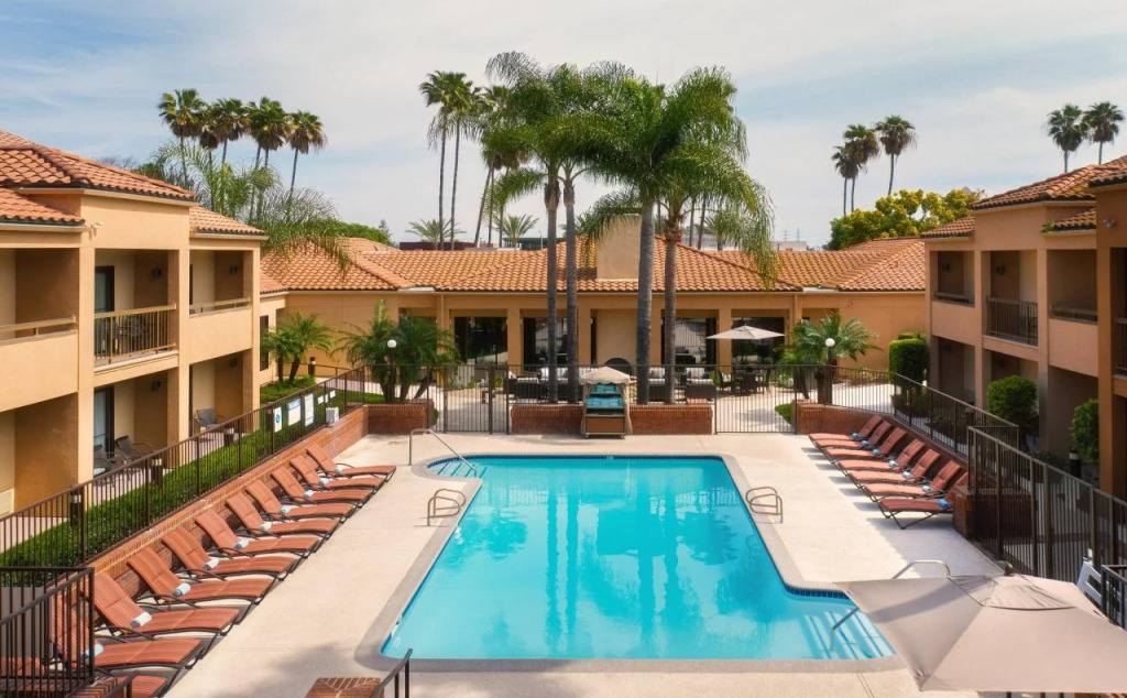 Courtyard by Marriott Anaheim Resort/Convention Center