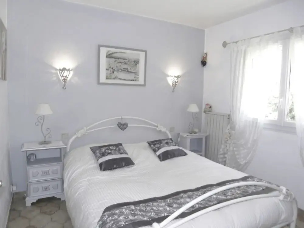 Cozy Holiday Home at Roquebrune-sur-argens With Pool