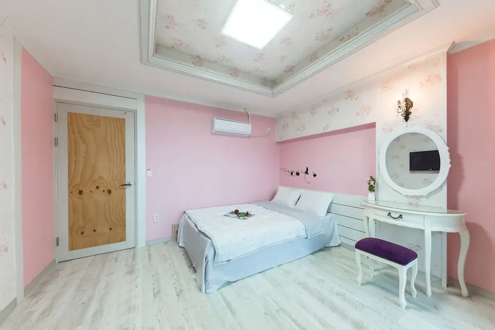 Sunbeach Pension