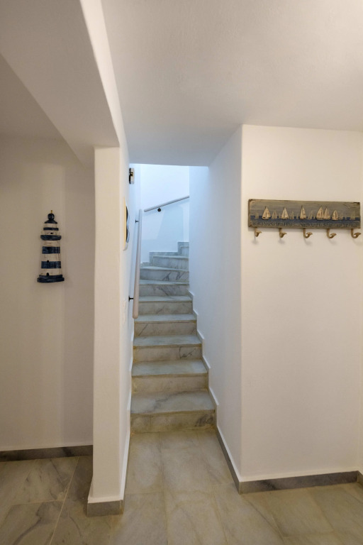 Beachside 2 bedroom Cottage