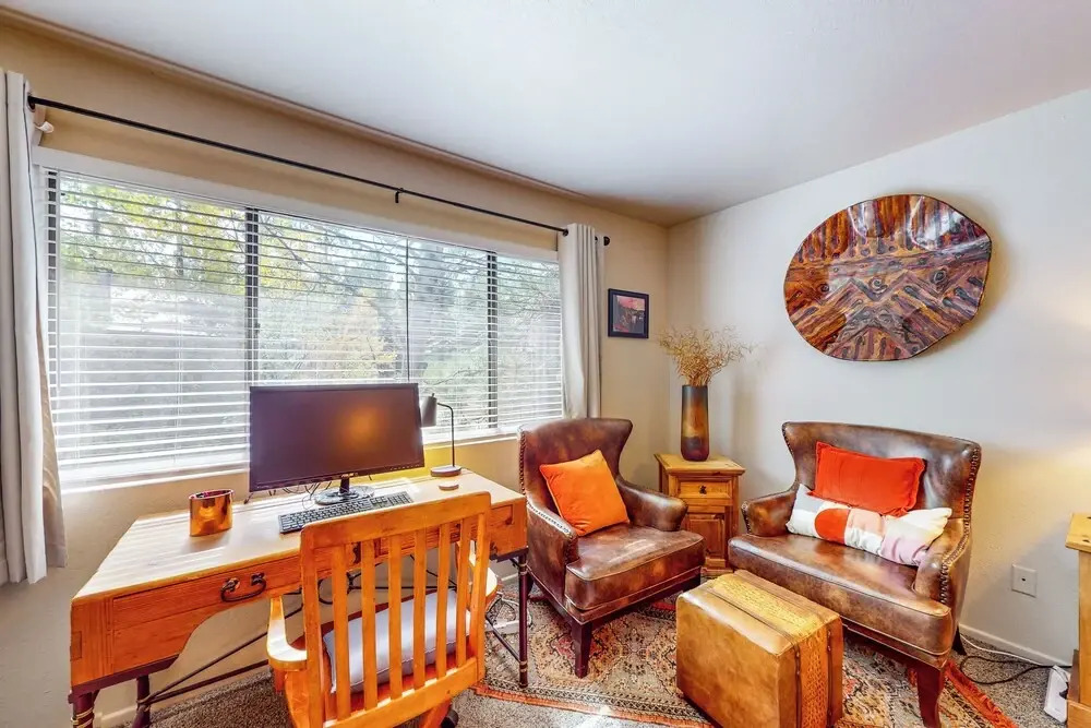 3BR Condo w/ Fire Pit & Full Kitchen