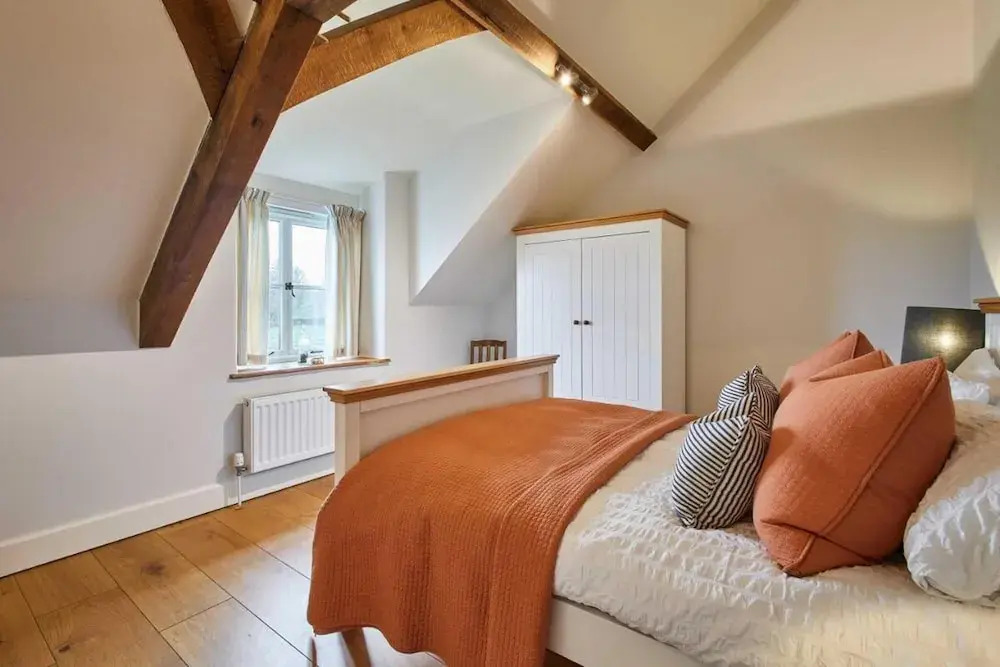 Host Stay Coed Barn