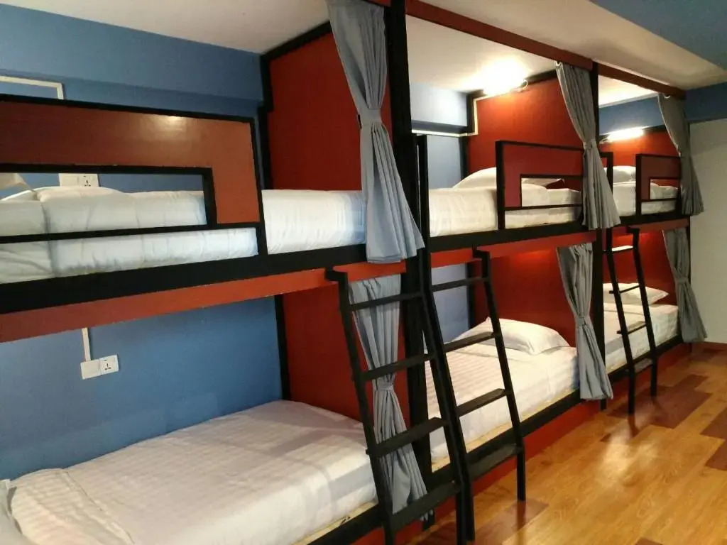 Shwe Hostel