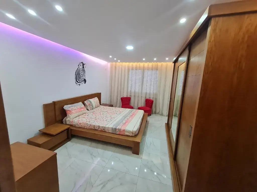 Tonny House