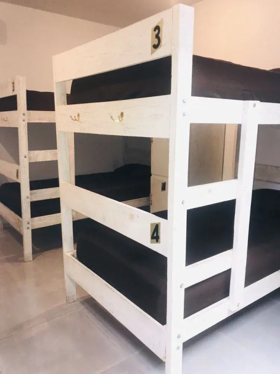 Comfortable mixshare room close to 5th Avenue