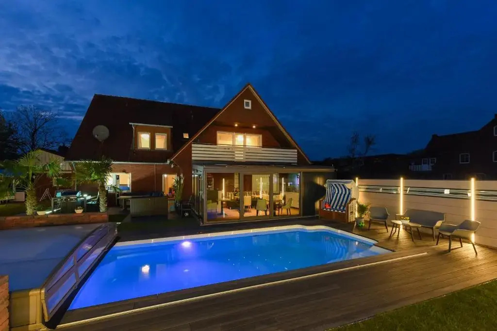 Ferienwohnung Haus zum Seehund mit Pool, Garten und Tischtennisplatte