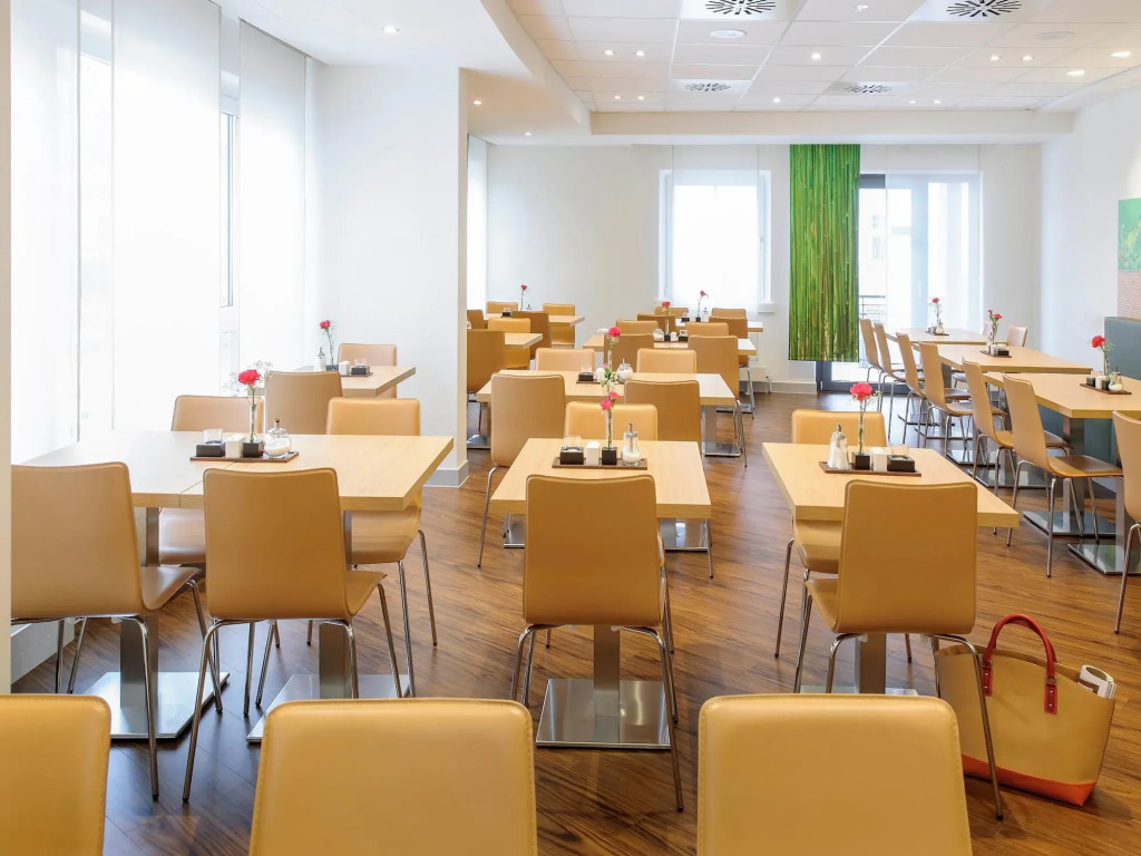 ibis Jena City