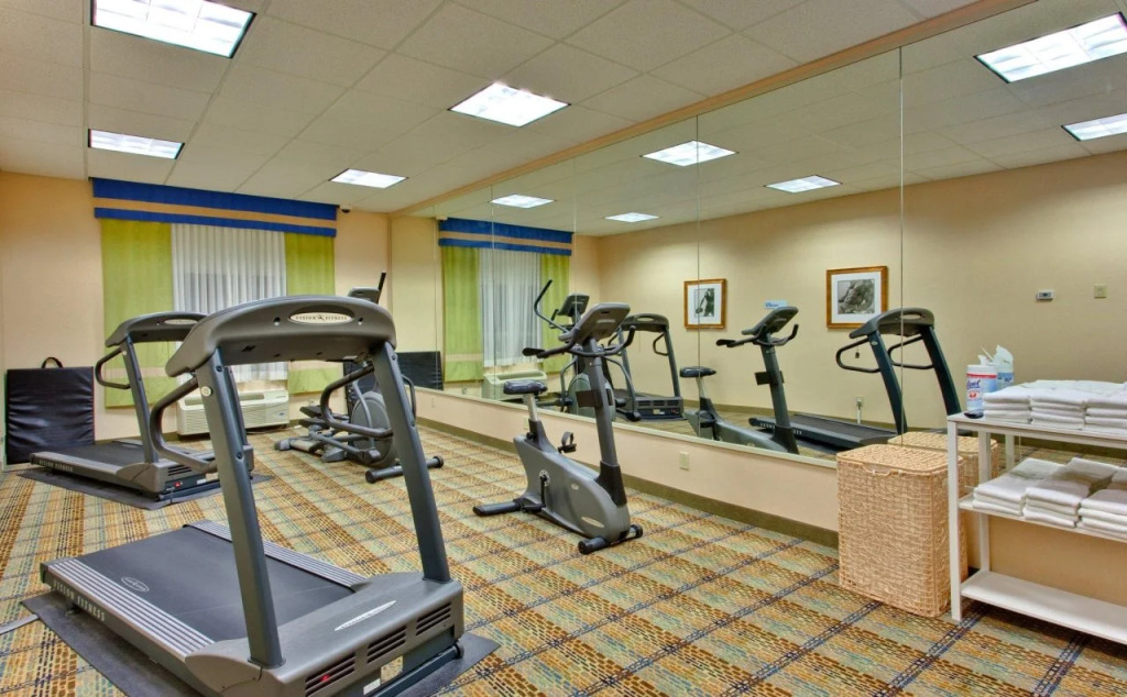 Holiday Inn Express Hotel & Suites-Edmonton South by IHG