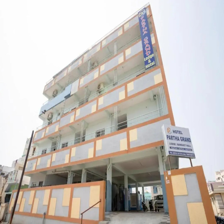 i-ROOMZ Partha Grand