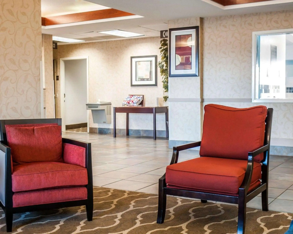 Quality Inn & Suites near St Louis and I-255