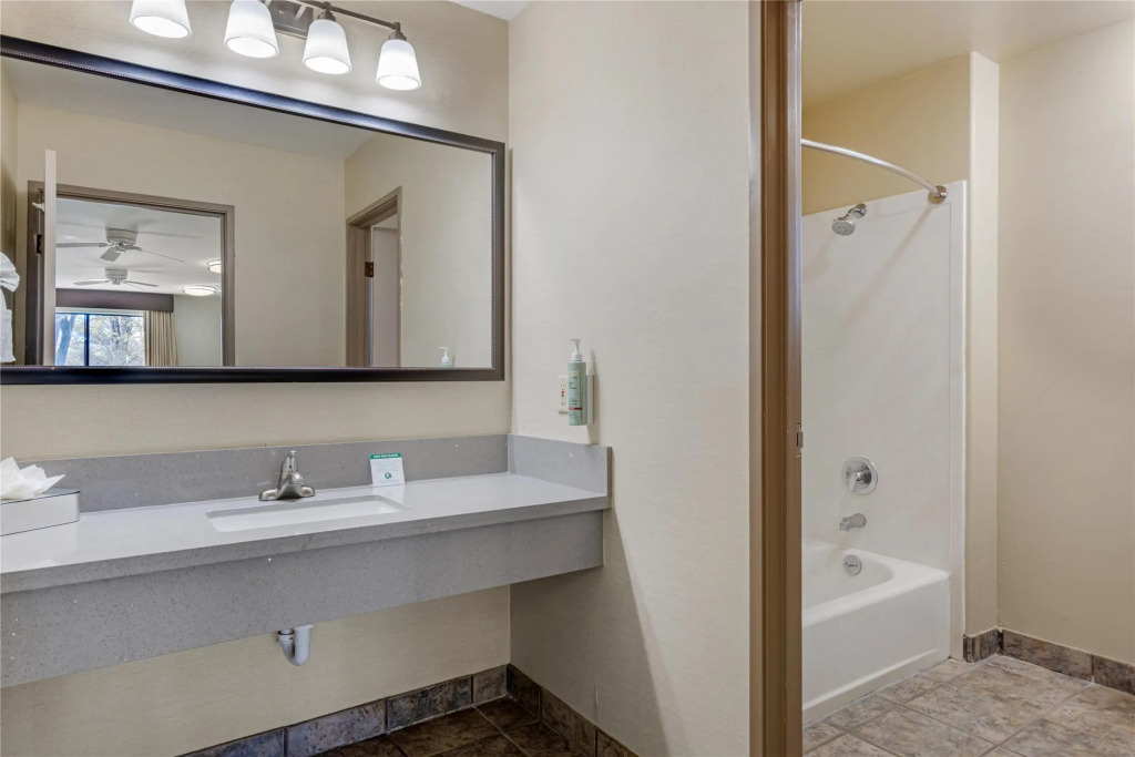 Best Western PLUS Frontier Motel