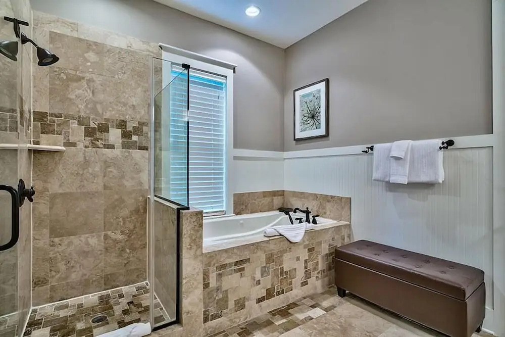 Ocean 52 3 Bedroom Holiday Home by Five Star Properties