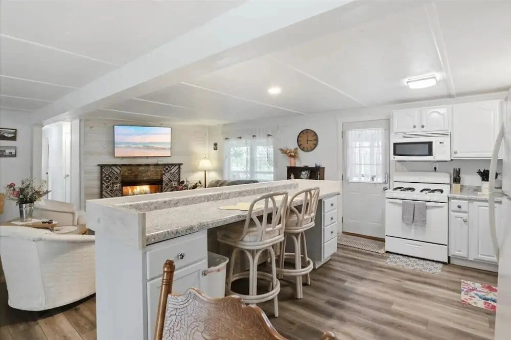 Lake Ozark Getaway With Fire Pit & Flat Lot