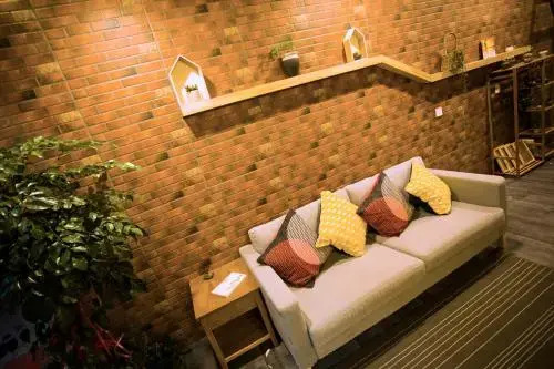 Yishe Hotel Shilu Road Metro Station Branch
