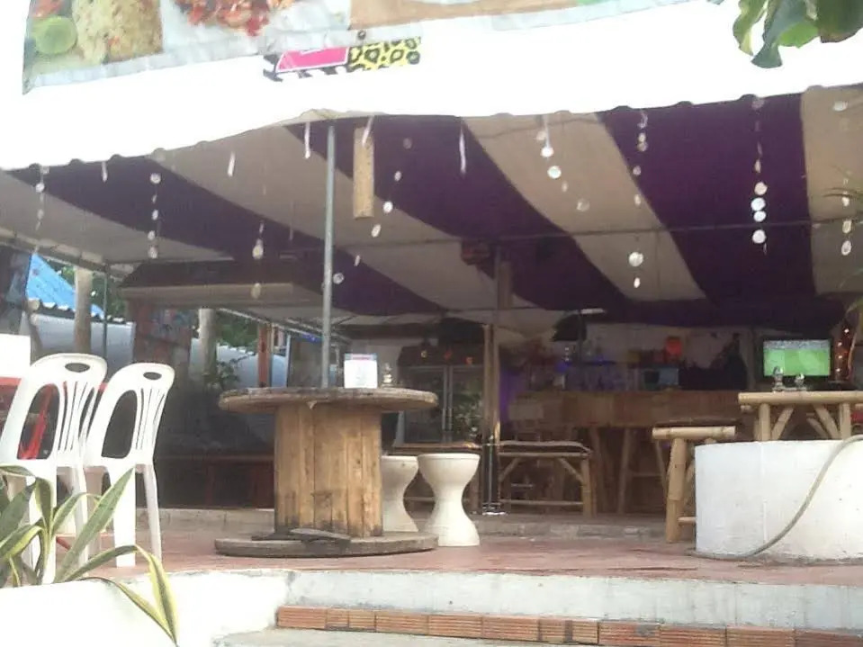 The Zoo Bar Hostel