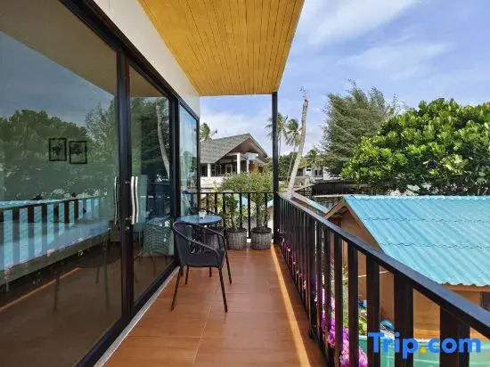 Lipe Sunrise Beach House