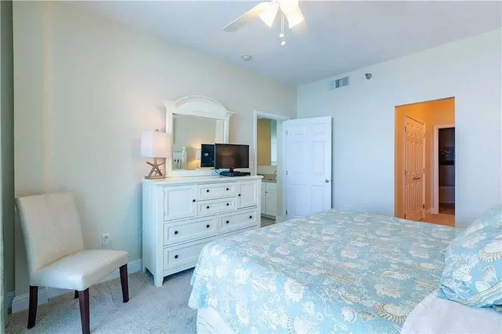Lighthouse 1404 3 Bedrooms 3 Bathrooms Condo