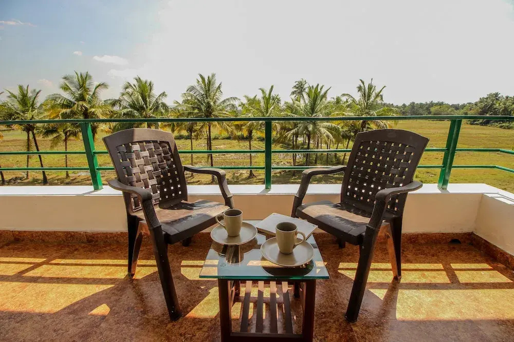 OYO 9872 Home Boutique 2BHK Fatrade Beach