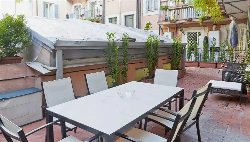 Arenula Balcony