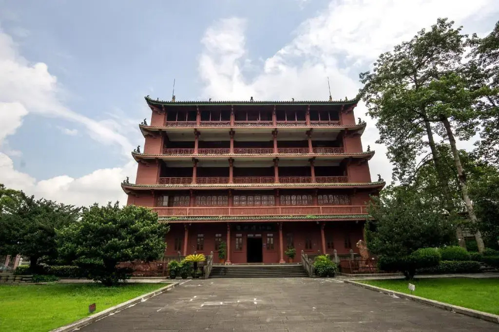 LN Residence by China Hotel