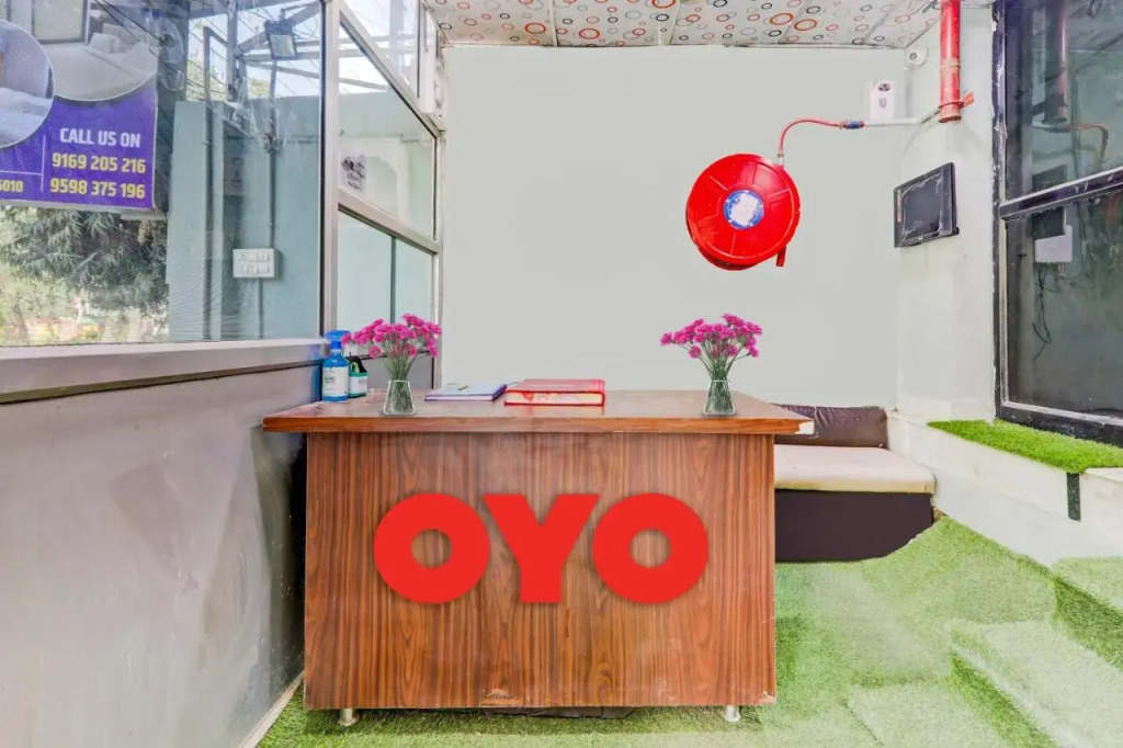 OYO 87646 Hotel Pacific Blue