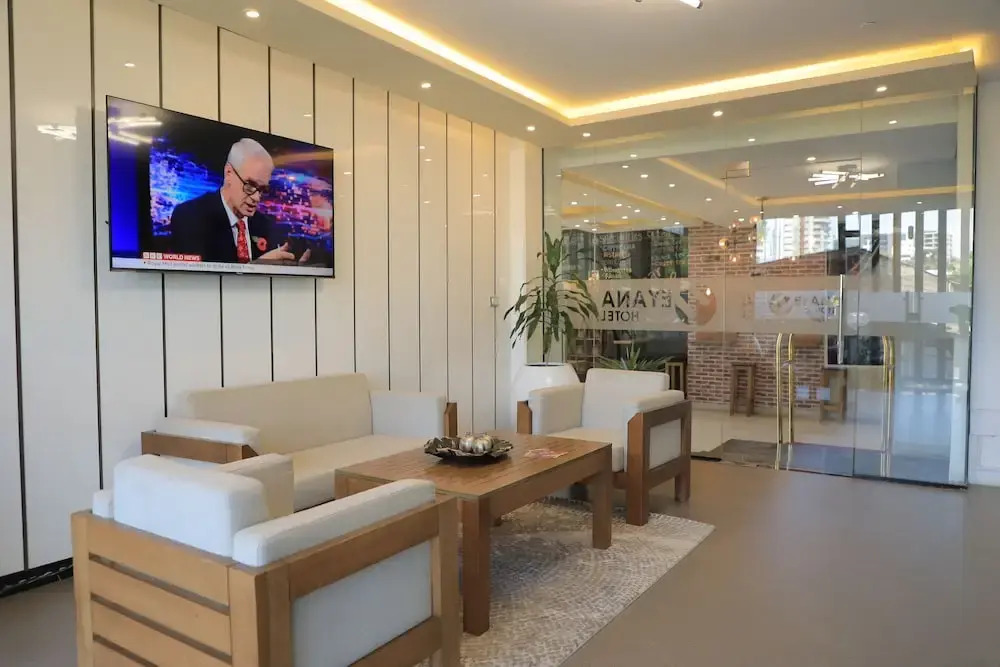 Eyana Hotel