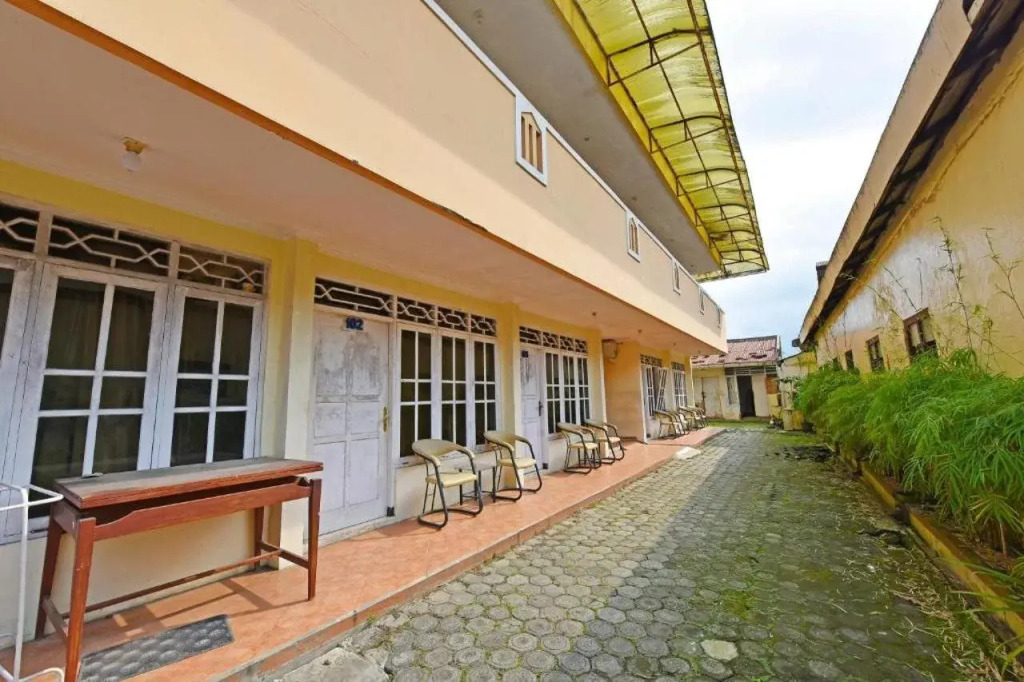 OYO 3722 Hotel Mutiara