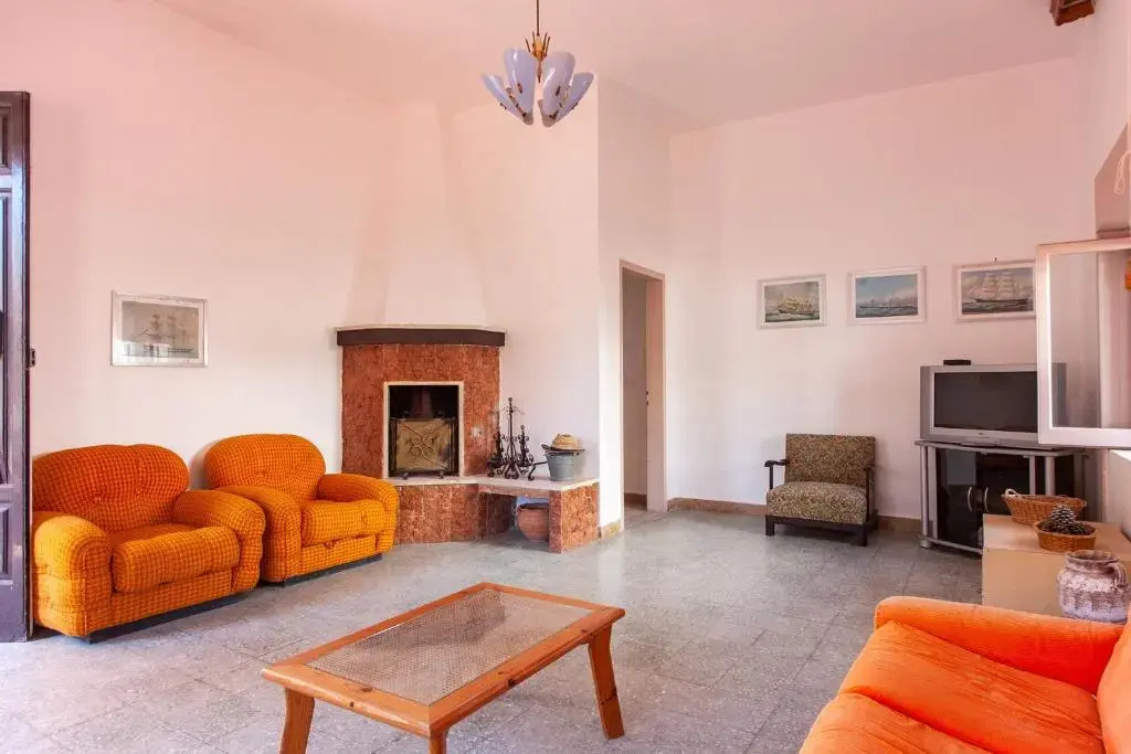 Casa con 3 camere letto e giardino spiaggia m123