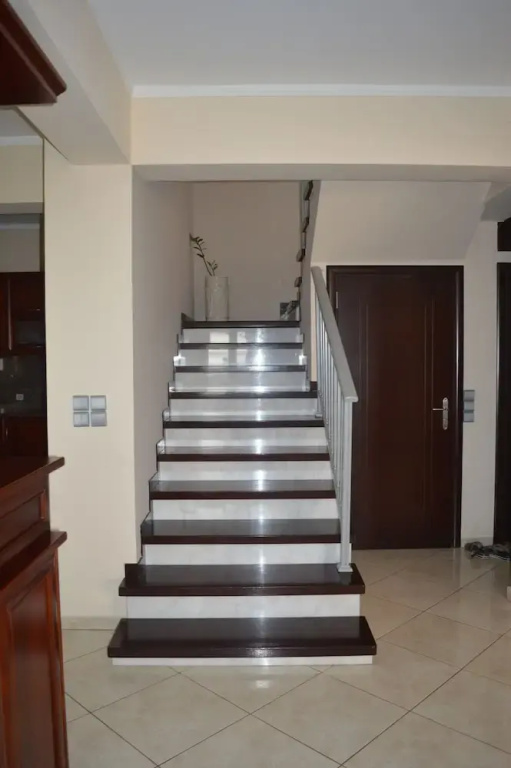 Armi Villa