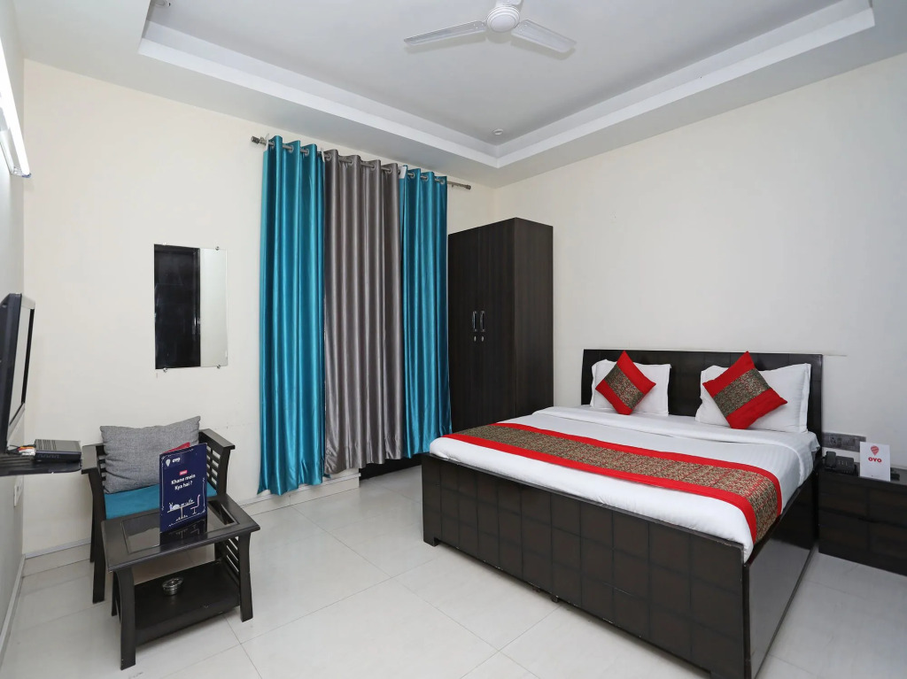 Springs Homes By OYO Rooms