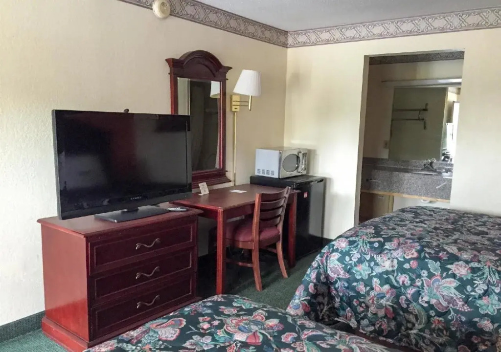 Motel 6 Calera