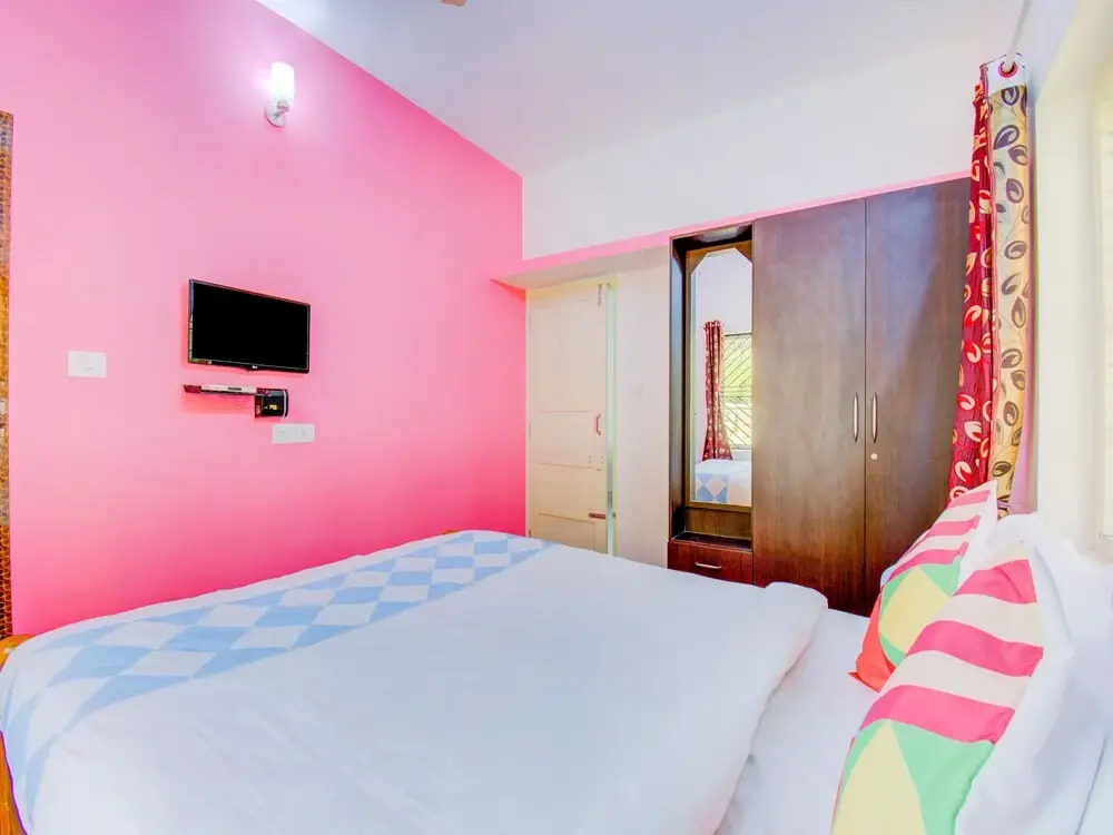 Oyo Home 23219 Bright Studio