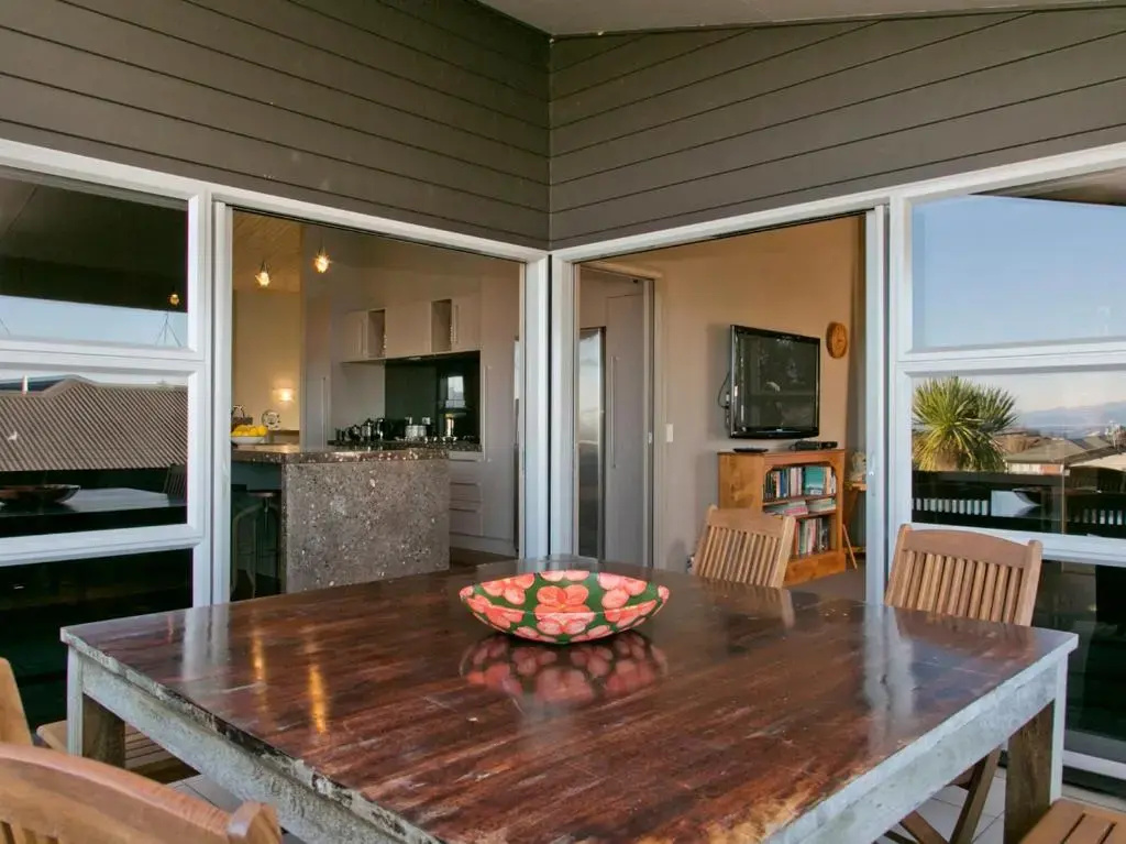 Riverstone Holiday Home - Taupo Holiday Home