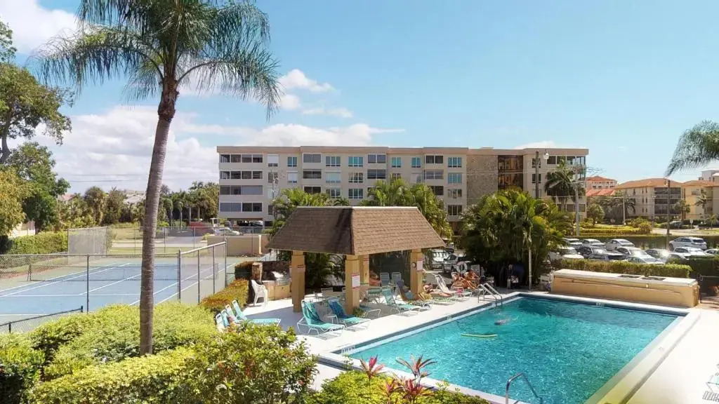 Prime Location I 2 Bed Setup Directly Across Street From South Beach Access