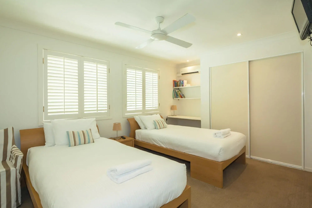 Noosa Entrance Waterfront Resort