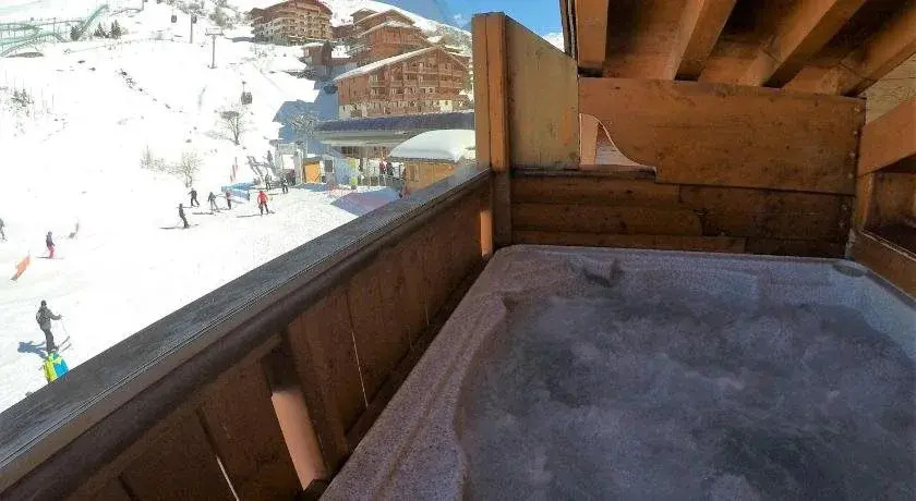 LIsatis Chalet Hotel