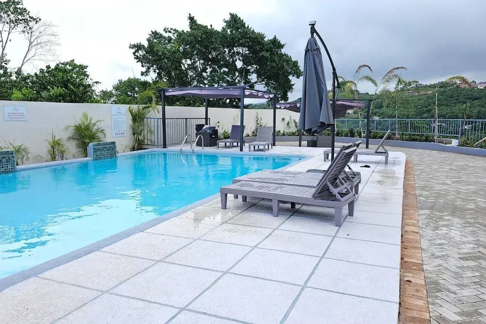 Private Cottage in Drax Hall Manor Pool Gym 24hr Secure