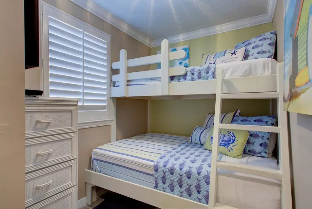 Gulfside 508 - 2 Br condo by RedAwning