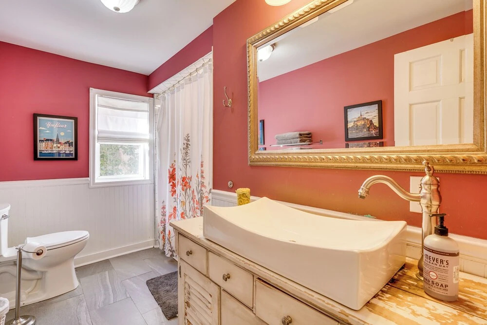 Spacious Home ~ 4 Blocks to Asbury Park Beach!
