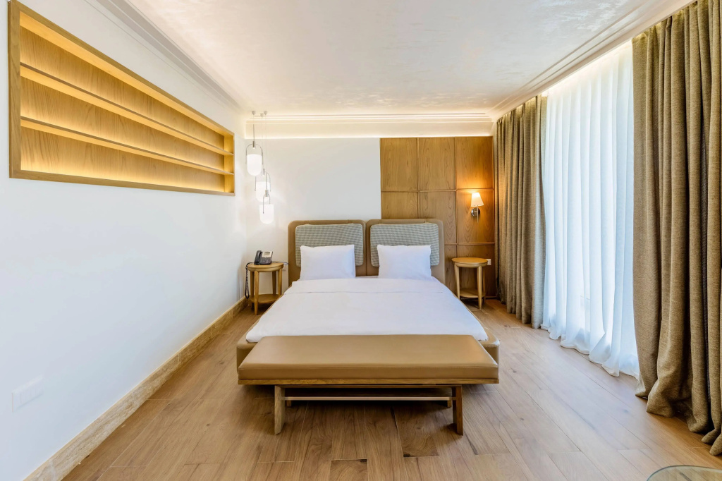Sea Breeze Resort (Си Бриз Резорт)
