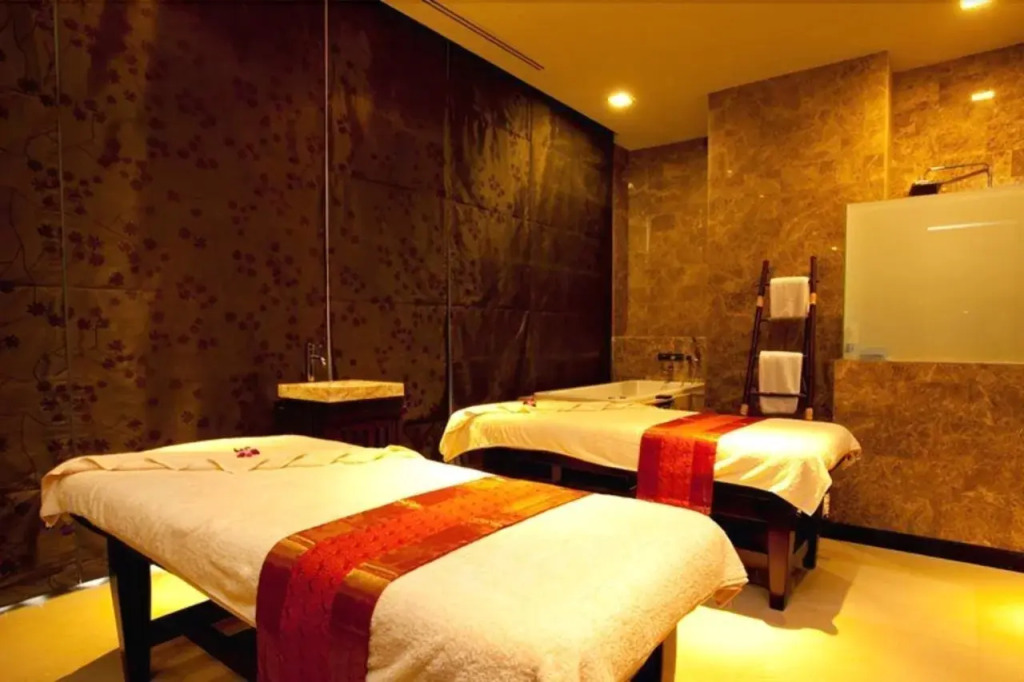 Sukhothai Hotel and Residence