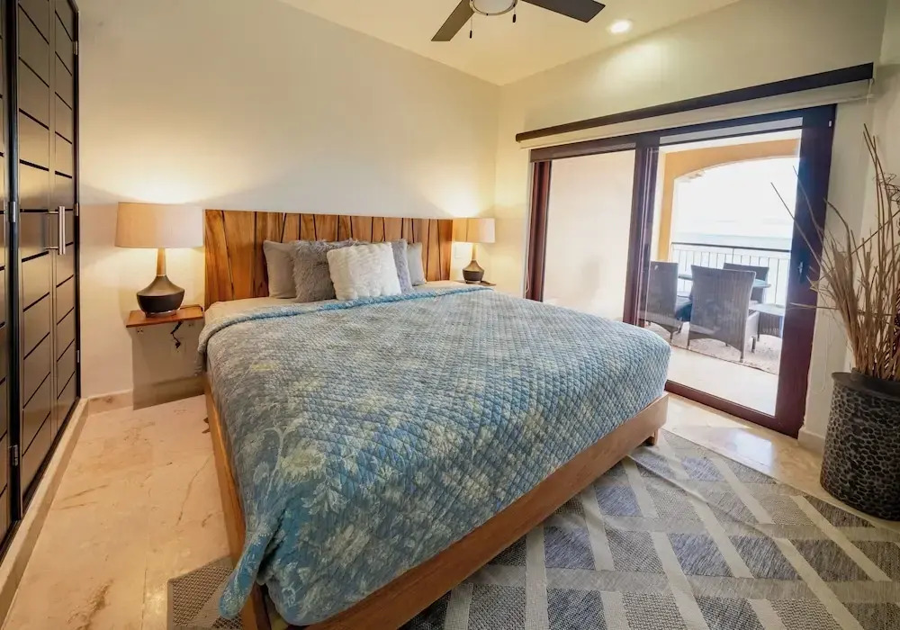Beachfront 3 BR - At El Faro Surf 405
