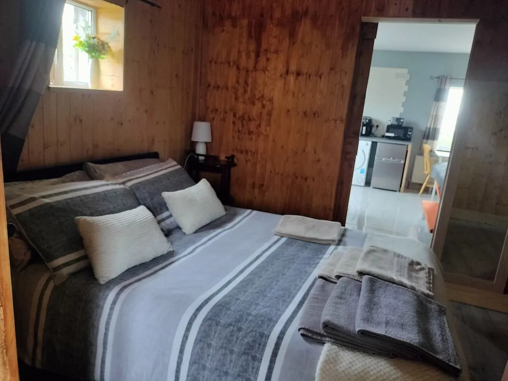 One Bedroom Apartment Achill Island Pets Allowed