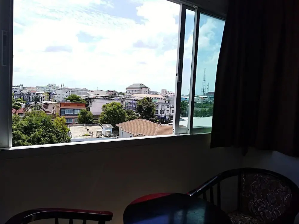 Sansabai Place