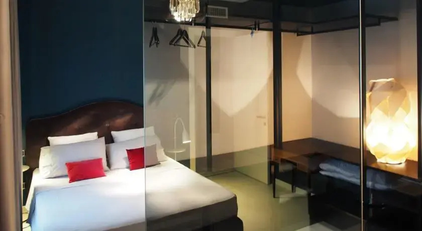 Giardini Wallcoverings Official Apartment
